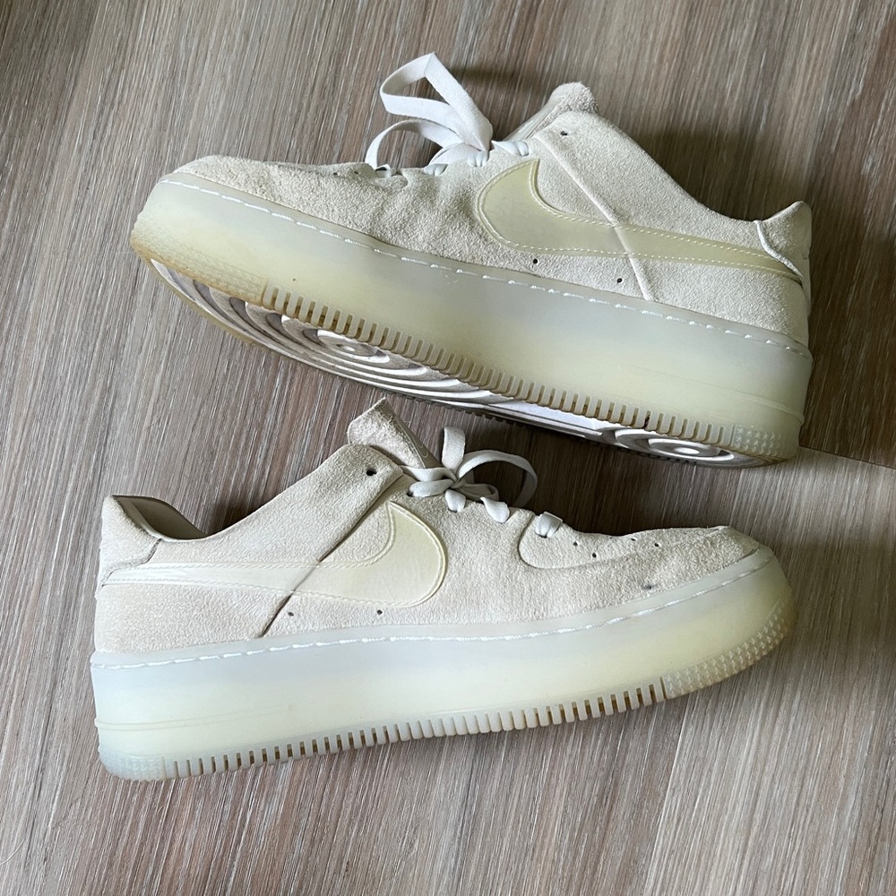 Nike Women's Pale Yellow Suede Air Force 1 Shadow Sneakers - Picture 2 of 8